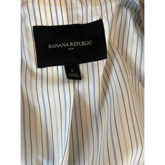 Women’s Banana Republic Blazer and Matching Pant Suit in Camel Brown (2/0) - Picture 5 of 9